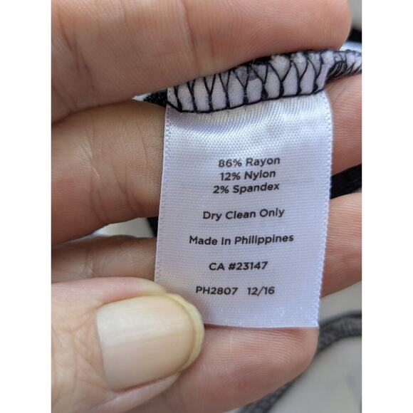 Talbots Knit Shirt Womens Size XL Navy White Stripe Pintuck Classic Nautical - Picture 5 of 8